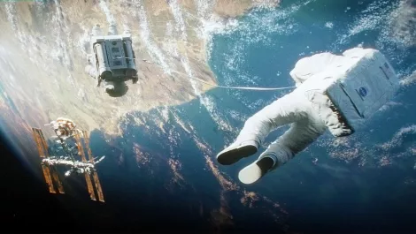 Gravity movie review space 2