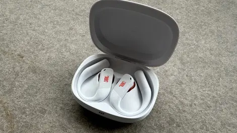 Hands-on review: JBL Endurance Peak 4